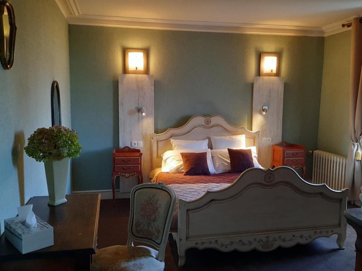 Hotel De La Barbacane Tiffauges Eksteriør bilde