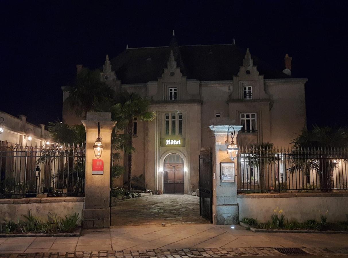 Hotel De La Barbacane Tiffauges Eksteriør bilde